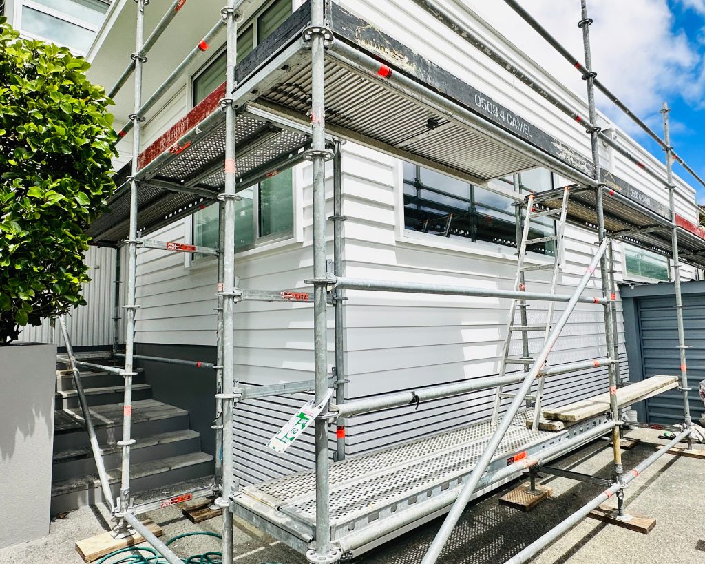 06b8956b-1f45-46d0-b950-1ec388979bba