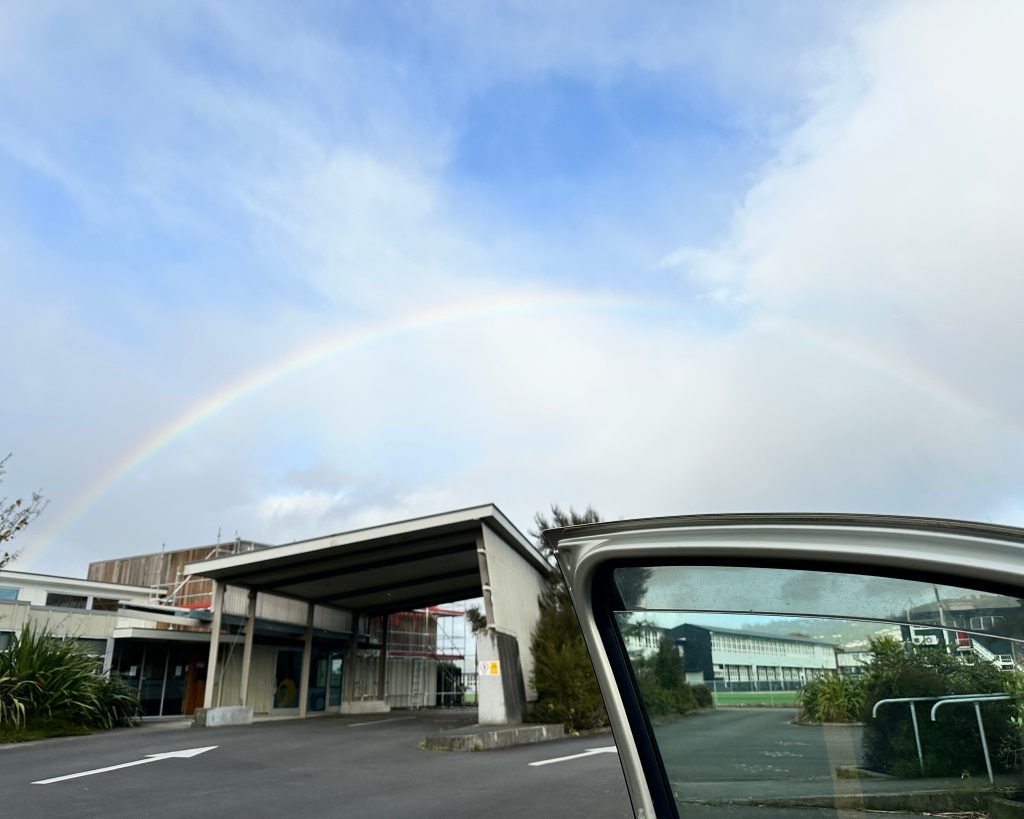 6d27b859-83fe-40af-976e-fba8def42185