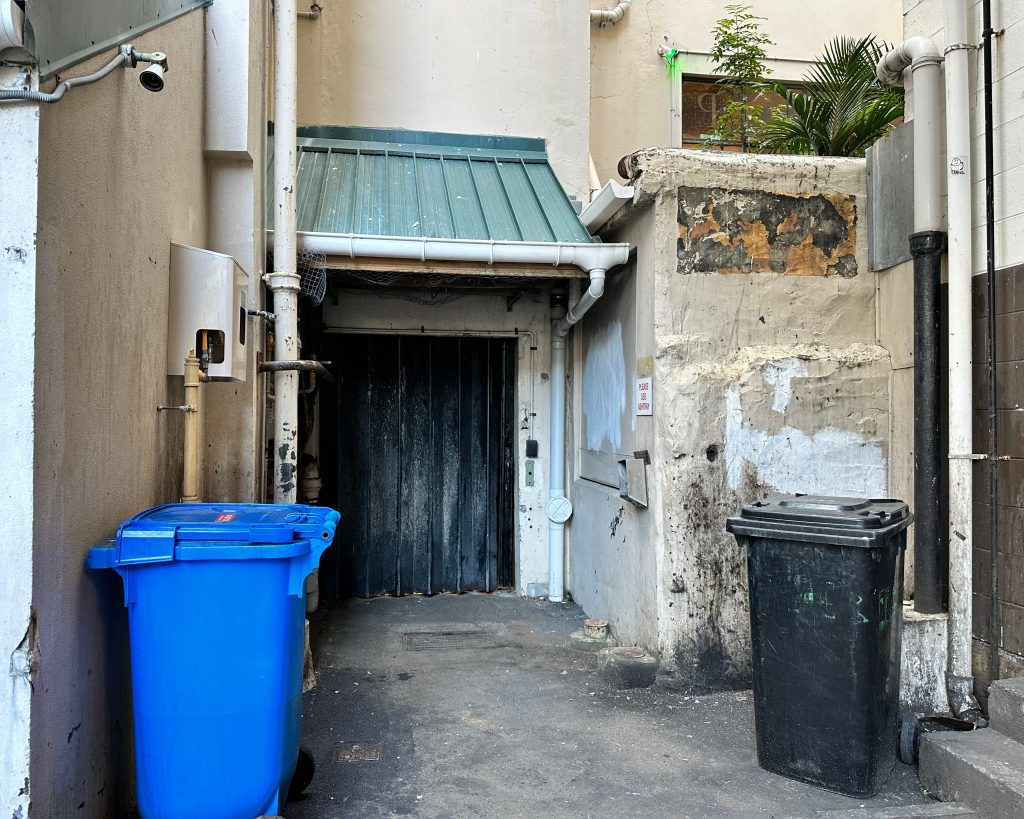 b56281a6-fa80-40d5-9b36-aaab0641009c